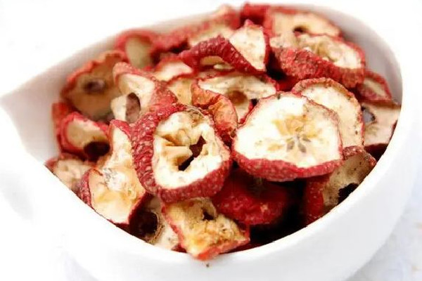 山楂干是陳年的好還是當年的好 山楂干買什么樣的好 山楂干是陳年的好還是當年的好 山楂干買什么樣的好