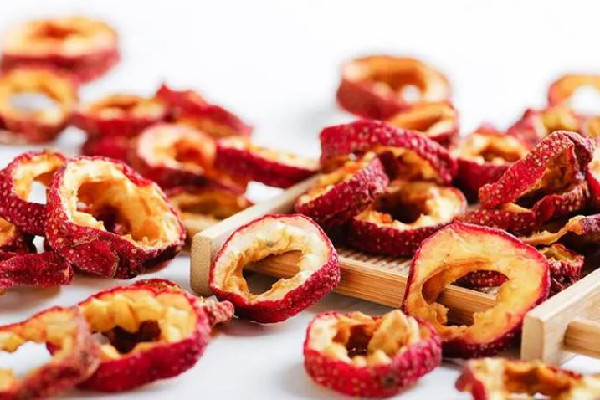 山楂干長蟲了還能吃嗎 山楂干為什么會生蟲 山楂干長蟲了還能吃嗎 山楂干為什么會生蟲