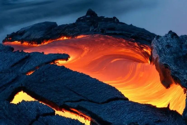 世界最大活火山時(shí)隔38年再噴發(fā) 活火山和死火山的區(qū)別 世界最大活火山時(shí)隔38年再噴發(fā) 活火山和死火山的區(qū)別