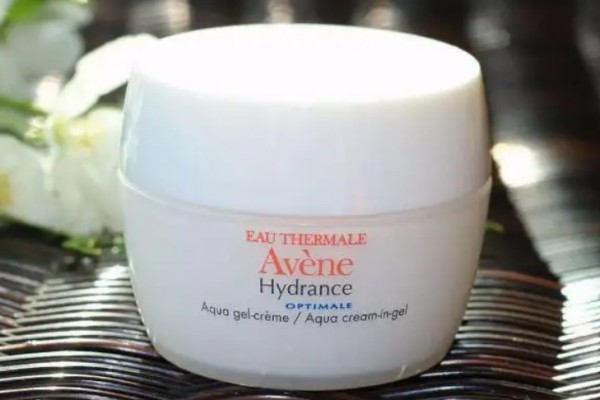 保濕面霜可以直接用嗎 保濕面霜用了之后需要洗嗎 保濕面霜可以直接用嗎 保濕面霜用了之后需要洗嗎