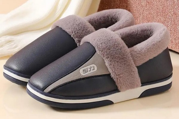 棉拖鞋買大還是買小 棉拖鞋買小了還能撐大嗎 棉拖鞋買大還是買小 棉拖鞋買小了還能撐大嗎