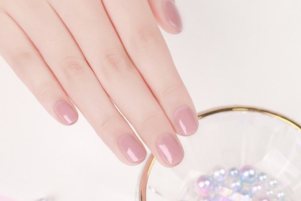 護(hù)甲油真的有保護(hù)指甲的作用嗎 護(hù)甲油可以天天涂嗎 護(hù)甲油真的有保護(hù)指甲的作用嗎 護(hù)甲油可以天天涂嗎