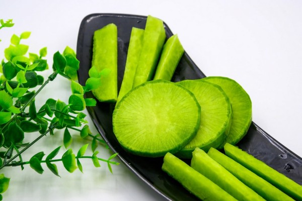 綠蘿卜生吃好還是熟吃好 綠蘿卜生吃辣嗎 綠蘿卜生吃好還是熟吃好 綠蘿卜生吃辣嗎