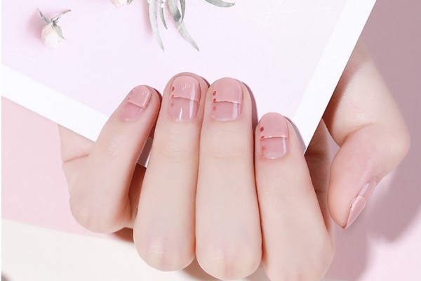 護(hù)甲油真的有保護(hù)指甲的作用嗎 護(hù)甲油可以天天涂嗎 護(hù)甲油真的有保護(hù)指甲的作用嗎 護(hù)甲油可以天天涂嗎