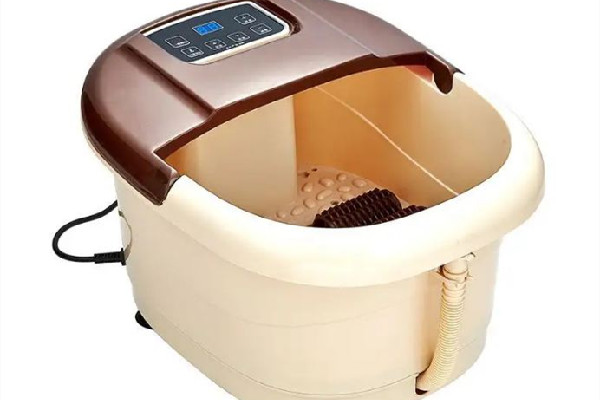 女子用泡腳桶加熱時起火 泡腳桶怎么選 女子用泡腳桶加熱時起火 泡腳桶怎么選