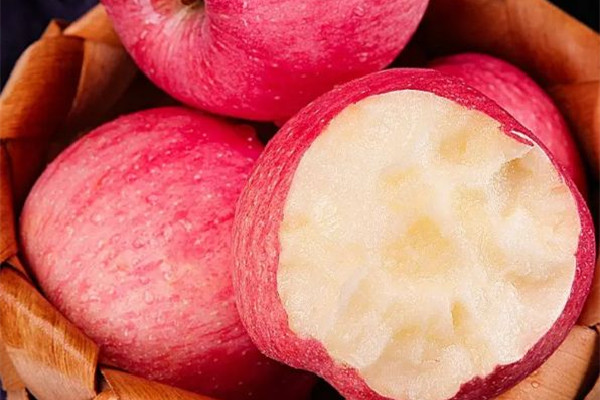 紅富士蘋(píng)果吃起來(lái)怎么樣 紅富士蘋(píng)果有什么營(yíng)養(yǎng)價(jià)值 紅富士蘋(píng)果吃起來(lái)怎么樣 紅富士蘋(píng)果有什么營(yíng)養(yǎng)價(jià)值