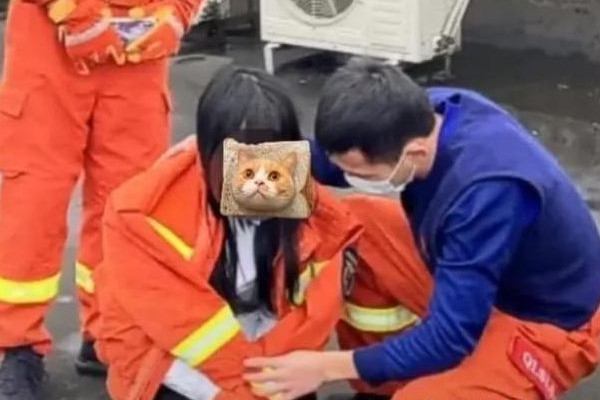 跳樓女孩怕砸到人報(bào)警求疏散人群 心情不好怎么調(diào)節(jié)情緒 跳樓女孩怕砸到人報(bào)警求疏散人群 心情不好怎么調(diào)節(jié)情緒