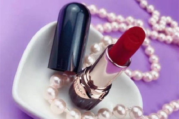 卡姿蘭口紅保質(zhì)期多久 卡姿蘭口紅適合黃皮的色號 卡姿蘭口紅保質(zhì)期多久 卡姿蘭口紅適合黃皮的色號