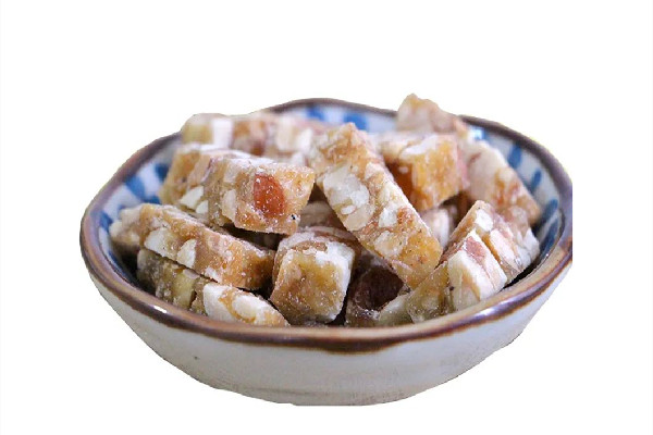 花生糖是酸性還是堿性 花生糖吃多了會(huì)得糖尿病嗎 花生糖是酸性還是堿性 花生糖吃多了會(huì)得糖尿病嗎