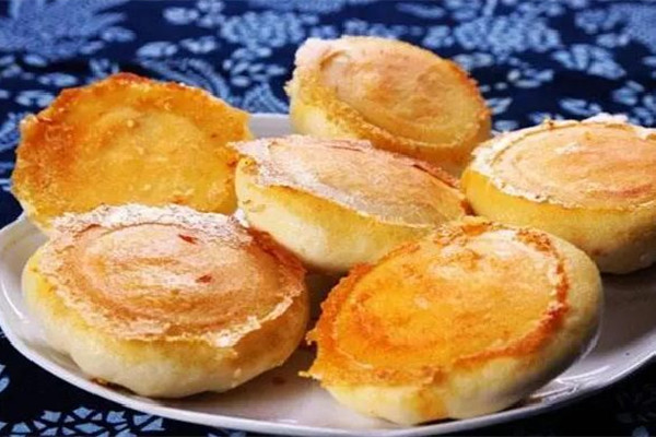 水煎包的面粉水怎么調 水煎包用面粉水還是淀粉水 水煎包的面粉水怎么調 水煎包用面粉水還是淀粉水