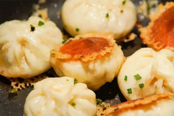 水煎包的面粉水怎么調 水煎包用面粉水還是淀粉水 水煎包的面粉水怎么調 水煎包用面粉水還是淀粉水