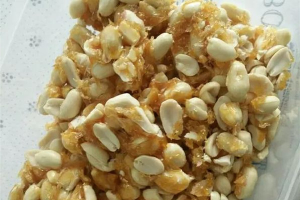 花生糖是酸性還是堿性 花生糖吃多了會(huì)得糖尿病嗎 花生糖是酸性還是堿性 花生糖吃多了會(huì)得糖尿病嗎