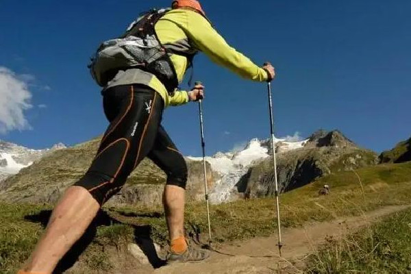 被問(wèn)防疫要求交警揮手:想去哪去哪 出行有什么講究嗎 被問(wèn)防疫要求交警揮手:想去哪去哪 出行有什么講究嗎