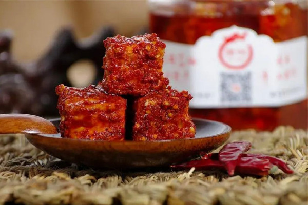 霉豆腐用什么菌發(fā)酵 霉豆腐發(fā)酵長(zhǎng)黑毛是不是壞了 霉豆腐用什么菌發(fā)酵 霉豆腐發(fā)酵長(zhǎng)黑毛是不是壞了