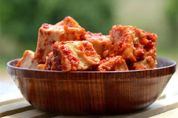 霉豆腐吃起來有點酸怎么辦 霉豆腐壞了是什么味道 霉豆腐吃起來有點酸怎么辦 霉豆腐壞了是什么味道