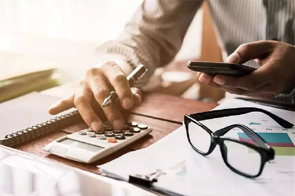 丈夫轉(zhuǎn)1萬生活費妻子花5千辦美容卡 家庭生活費包括哪些費用 丈夫轉(zhuǎn)1萬生活費妻子花5千辦美容卡 家庭生活費包括哪些費用