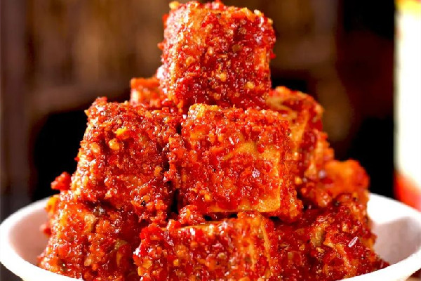 霉豆腐出水了還能吃嗎 霉豆腐要放花椒嗎 霉豆腐出水了還能吃嗎 霉豆腐要放花椒嗎