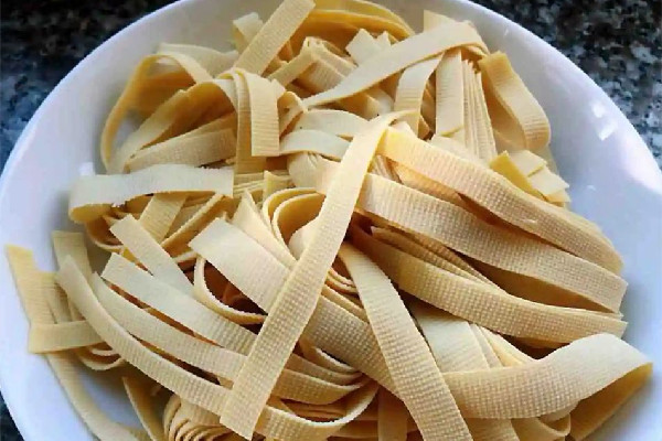 千張是熟的還是生的 千張可以直接吃嗎 千張是熟的還是生的 千張可以直接吃嗎