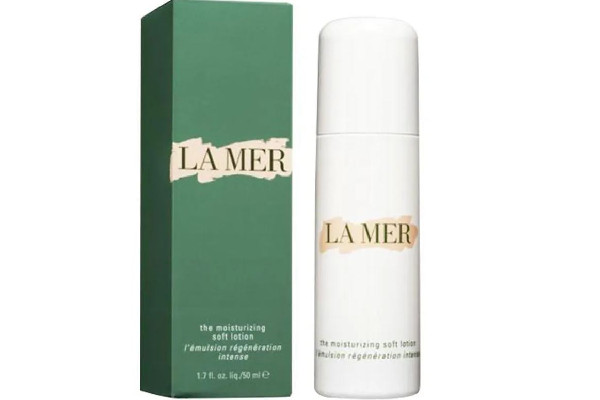 乳液和霜的區(qū)別在哪 乳液用了還用面霜嗎 乳液和霜的區(qū)別在哪 乳液用了還用面霜嗎