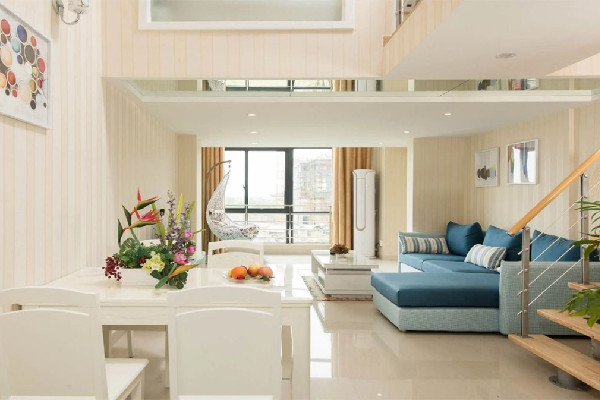 女子下班回家發(fā)現(xiàn)2千萬豪宅“塌了” 家里裝修找什么公司好 女子下班回家發(fā)現(xiàn)2千萬豪宅“塌了” 家里裝修找什么公司好