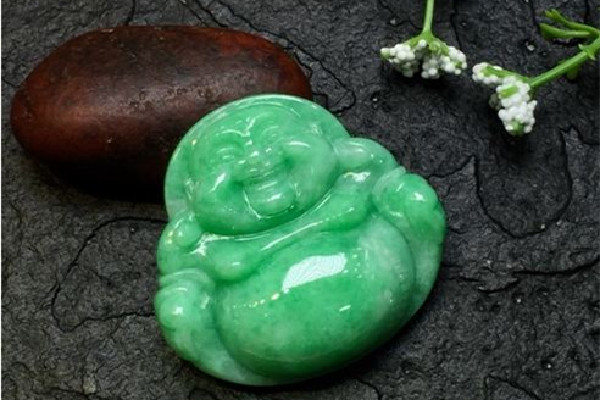 豆種翡翠和糯種翡翠哪個好 豆種翡翠和糯種翡翠的區(qū)分 豆種翡翠和糯種翡翠哪個好 豆種翡翠和糯種翡翠的區(qū)分