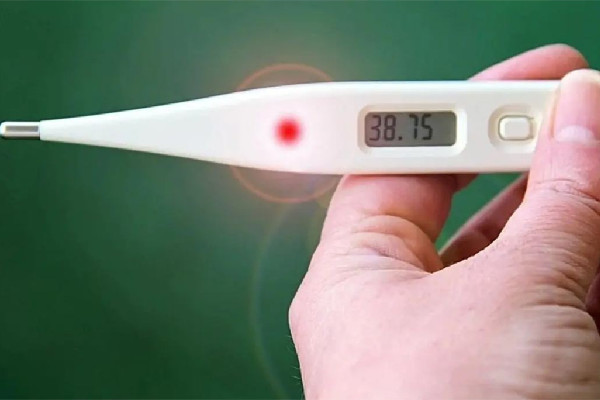 患者激增醫(yī)護(hù)人員大面積感染 發(fā)燒要補(bǔ)充電解質(zhì)嗎 患者激增醫(yī)護(hù)人員大面積感染 發(fā)燒要補(bǔ)充電解質(zhì)嗎