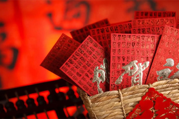 兩地明確:過年期間可燃放煙花爆竹 過年放炮的寓意是什么