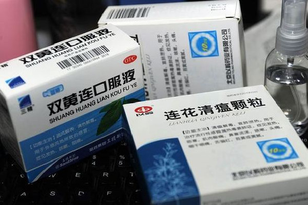 連花清瘟顆粒和膠囊有什么區(qū)別 連花清瘟顆粒效果怎么樣 連花清瘟顆粒和膠囊有什么區(qū)別 連花清瘟顆粒效果怎么樣