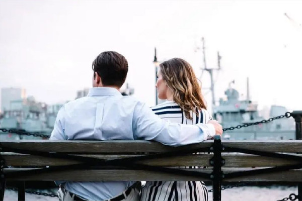 女生回男友家過(guò)節(jié)后決定分手 女生去男生家里意味著什么 女生回男友家過(guò)節(jié)后決定分手 女生去男生家里意味著什么