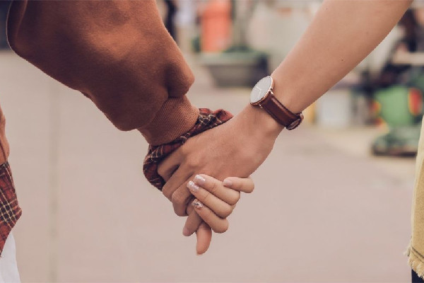 女生回男友家過(guò)節(jié)后決定分手 女生去男生家里意味著什么 女生回男友家過(guò)節(jié)后決定分手 女生去男生家里意味著什么