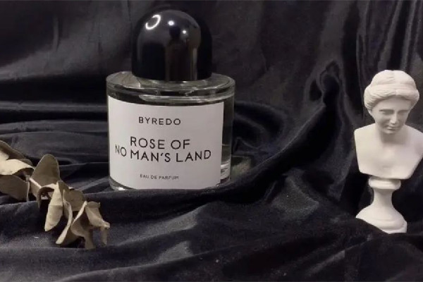 無人區(qū)玫瑰香水適合什么人 無人區(qū)玫瑰香水是濃香嗎 無人區(qū)玫瑰香水適合什么人 無人區(qū)玫瑰香水是濃香嗎