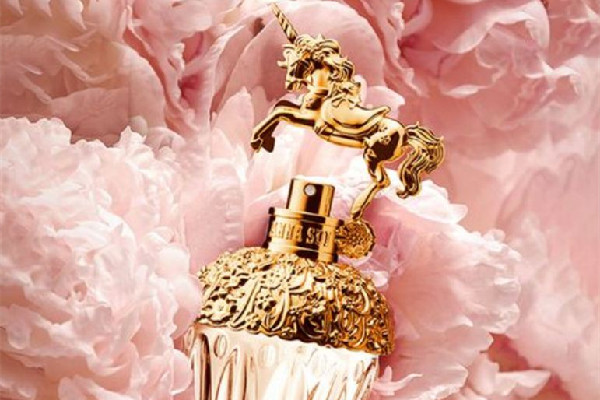 安娜蘇筑夢天馬是什么香調(diào) 安娜蘇筑夢天馬獨(dú)角獸香水好聞嗎