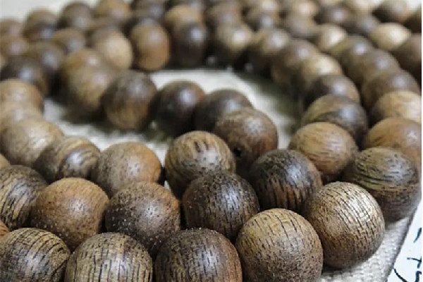 沉香手串香味能永久嗎 沉香手串香味能持續(xù)多久 沉香手串香味能永久嗎 沉香手串香味能持續(xù)多久