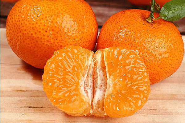 砂糖橘吃了會(huì)變黃嘛 砂糖橘對(duì)皮膚好嗎 砂糖橘吃了會(huì)變黃嘛 砂糖橘對(duì)皮膚好嗎