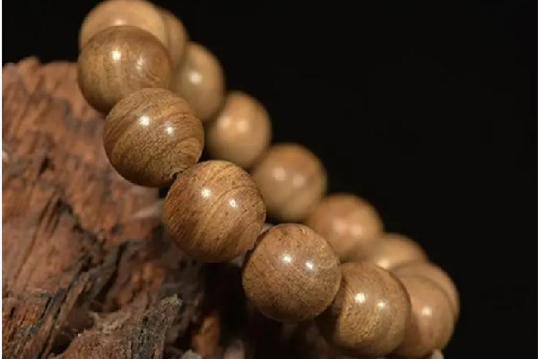 沉香手串香味能永久嗎 沉香手串香味能持續(xù)多久 沉香手串香味能永久嗎 沉香手串香味能持續(xù)多久