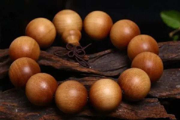 檀香手串可以長期佩戴嗎 檀香手串戴久了會影響懷孕嗎 檀香手串可以長期佩戴嗎 檀香手串戴久了會影響懷孕嗎