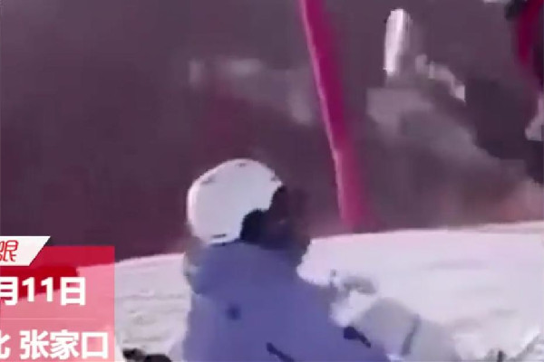 河北一雪場男子故意鏟倒女子 ?滑雪會受傷嗎 河北一雪場男子故意鏟倒女子 ?滑雪會受傷嗎