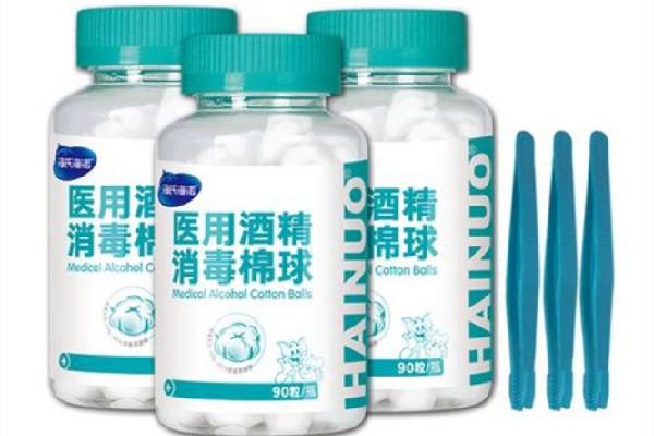 酒精棉球的有效期是多久 酒精棉球放肚臍眼可以退燒嗎 酒精棉球的有效期是多久 酒精棉球放肚臍眼可以退燒嗎