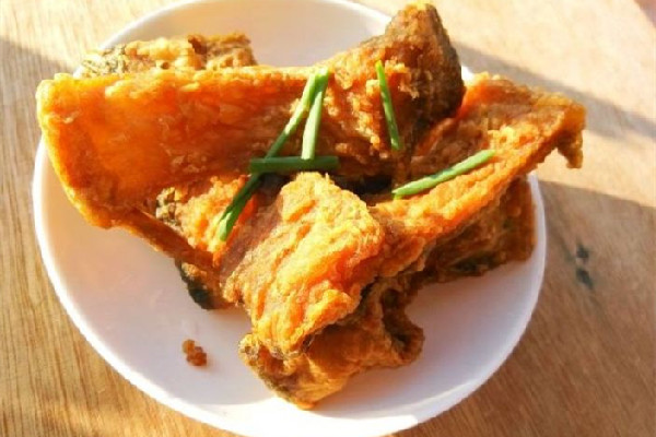 炸魚塊有腥味怎么辦 炸魚塊去腥方法 炸魚塊有腥味怎么辦 炸魚塊去腥方法