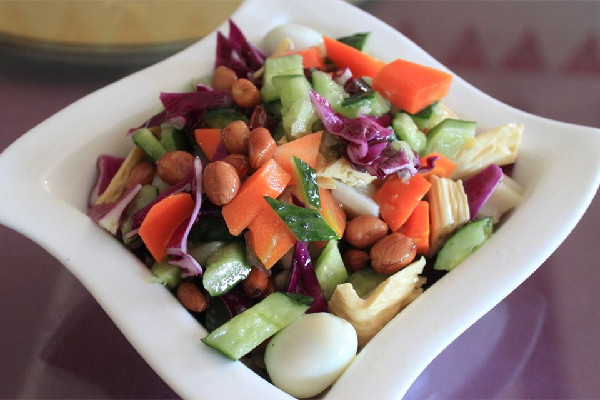 眾人戶外吃席8個涼菜被凍成“硬菜” 涼菜是哪里的特色 眾人戶外吃席8個涼菜被凍成“硬菜” 涼菜是哪里的特色