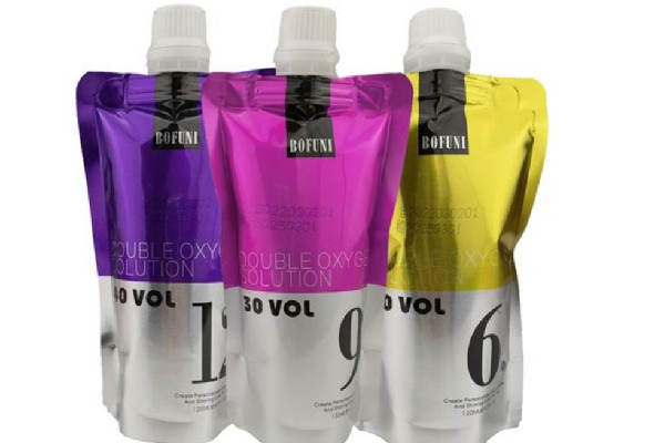 雙氧奶不小心涂在了皮膚上怎么辦 雙氧奶會腐蝕皮膚嗎 雙氧奶不小心涂在了皮膚上怎么辦 雙氧奶會腐蝕皮膚嗎