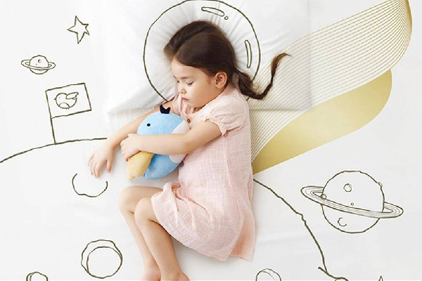 如何讓年輕人生育不躺平?專(zhuān)家回應(yīng) 為什么年輕人不愿意生孩子