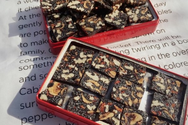 阿膠糕是補什么的 阿膠糕適合哪些人群吃 阿膠糕是補什么的 阿膠糕適合哪些人群吃