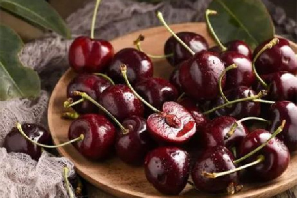 男子路邊買車?yán)遄颖凰查g調(diào)包 車?yán)遄淤I什么品種的好 男子路邊買車?yán)遄颖凰查g調(diào)包 車?yán)遄淤I什么品種的好