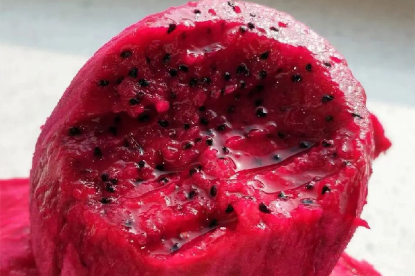 紅心火龍果是轉(zhuǎn)基因水果嗎 紅心火龍果對身體有壞處嗎 紅心火龍果是轉(zhuǎn)基因水果嗎 紅心火龍果對身體有壞處嗎