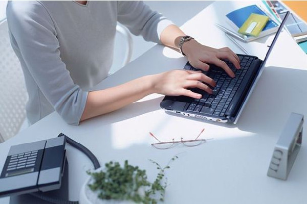 為給女兒找工作被親戚騙走700萬 找工作什么平臺(tái)最可靠 為給女兒找工作被親戚騙走700萬 找工作什么平臺(tái)最可靠