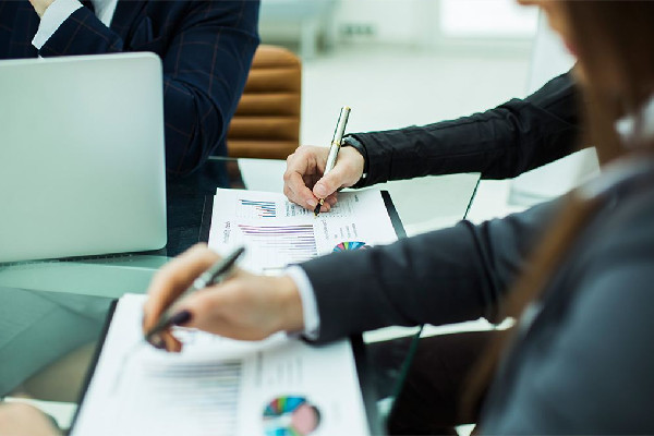 為給女兒找工作被親戚騙走700萬(wàn) 找工作什么平臺(tái)最可靠