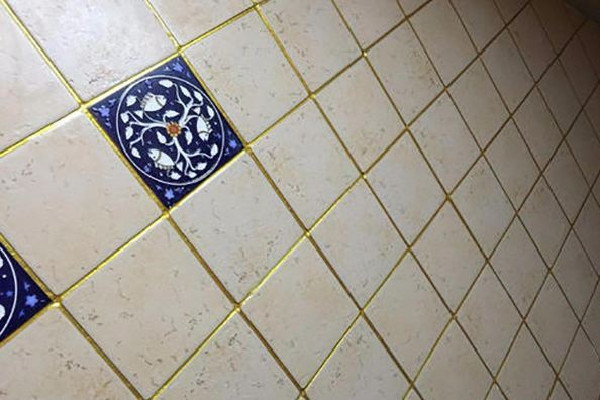 美縫劑為什么要先擠出來一部分 美縫劑要擠掉多少 美縫劑為什么要先擠出來一部分 美縫劑要擠掉多少