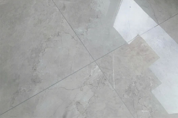 美縫劑弄到手上怎么辦 美縫劑用什么能洗掉 美縫劑弄到手上怎么辦 美縫劑用什么能洗掉