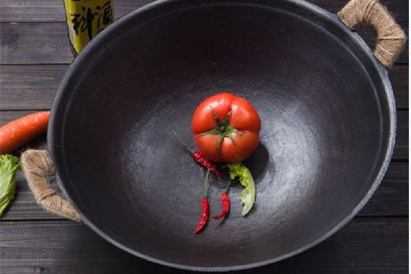 生鐵鍋有涂層和無涂層哪種好 生鐵鍋怎么選購(gòu) 生鐵鍋有涂層和無涂層哪種好 生鐵鍋怎么選購(gòu)